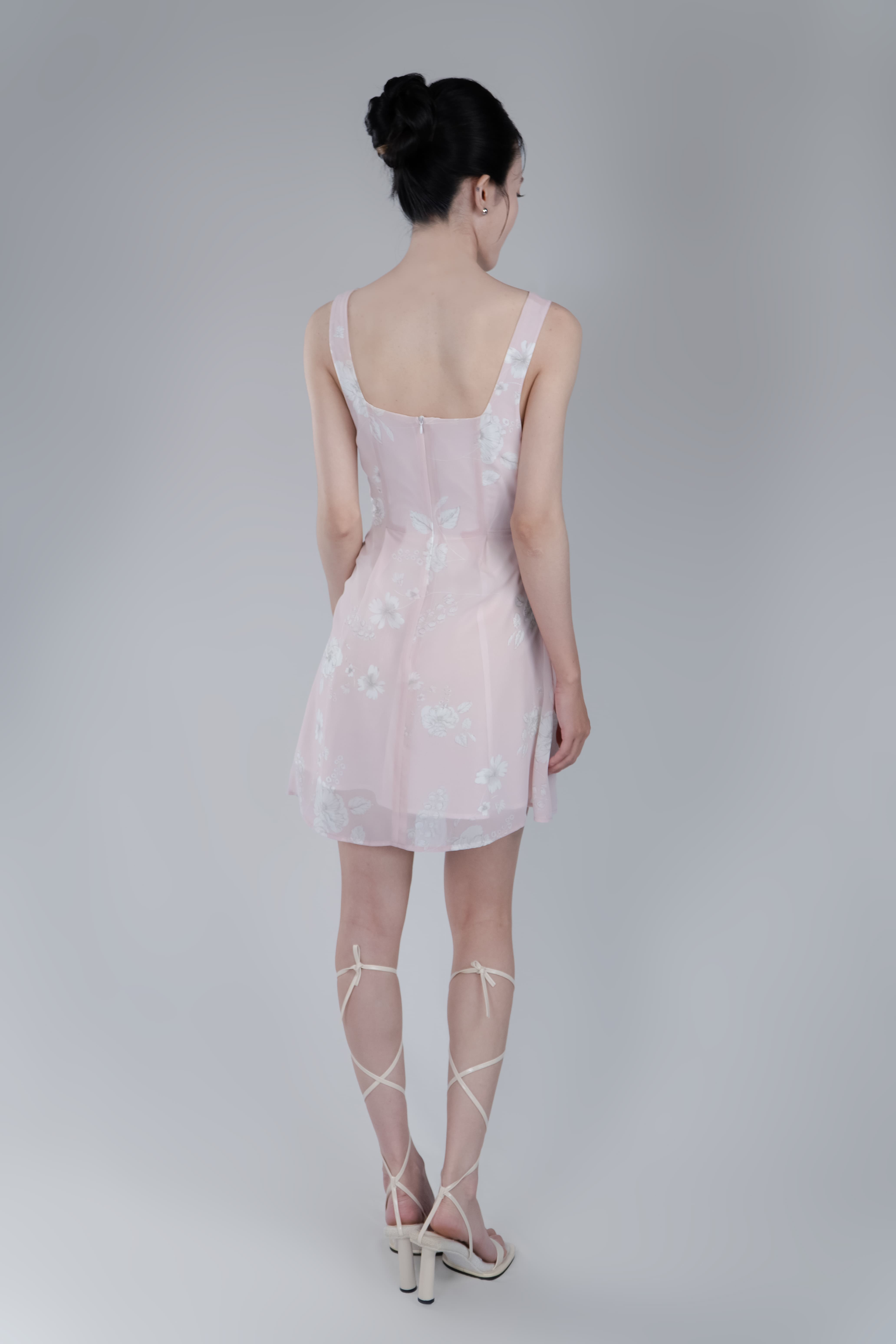 DAHLIA DRESS- Váy Hoa Cổ Vuông YMY Chất Liệu Vải Voan Phong Cách Nhẹ Nhàng, Nữ Tính (Y06OPS04)