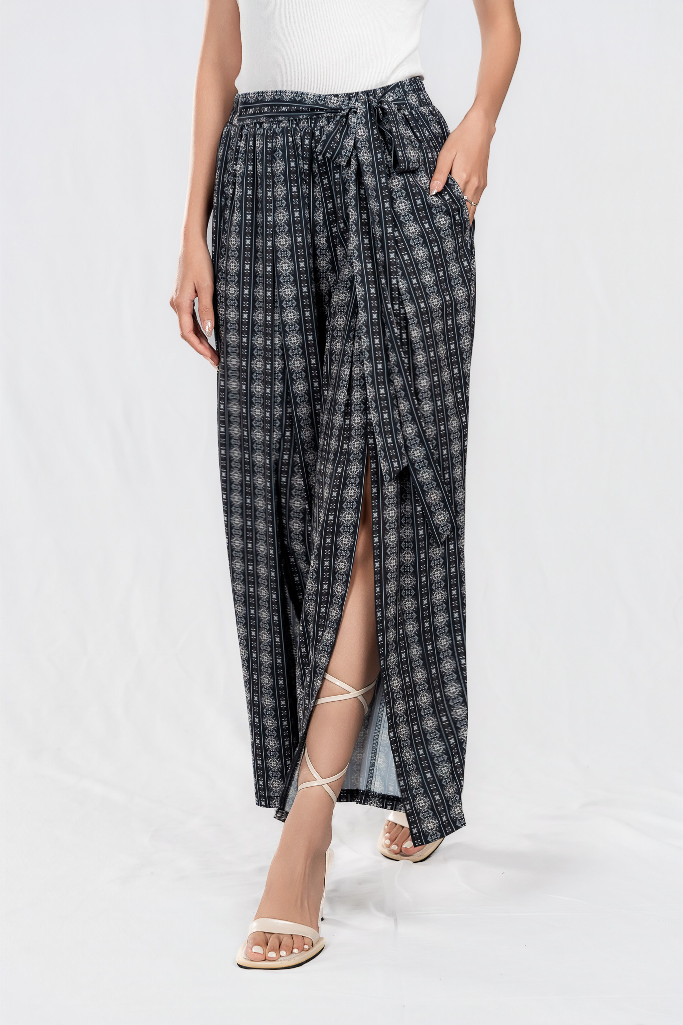 PALISSE PANTS- Quần In Họa Tiết Ống Xẻ YMY Chất Liệu Poly+ Nylon (Y06PT02)