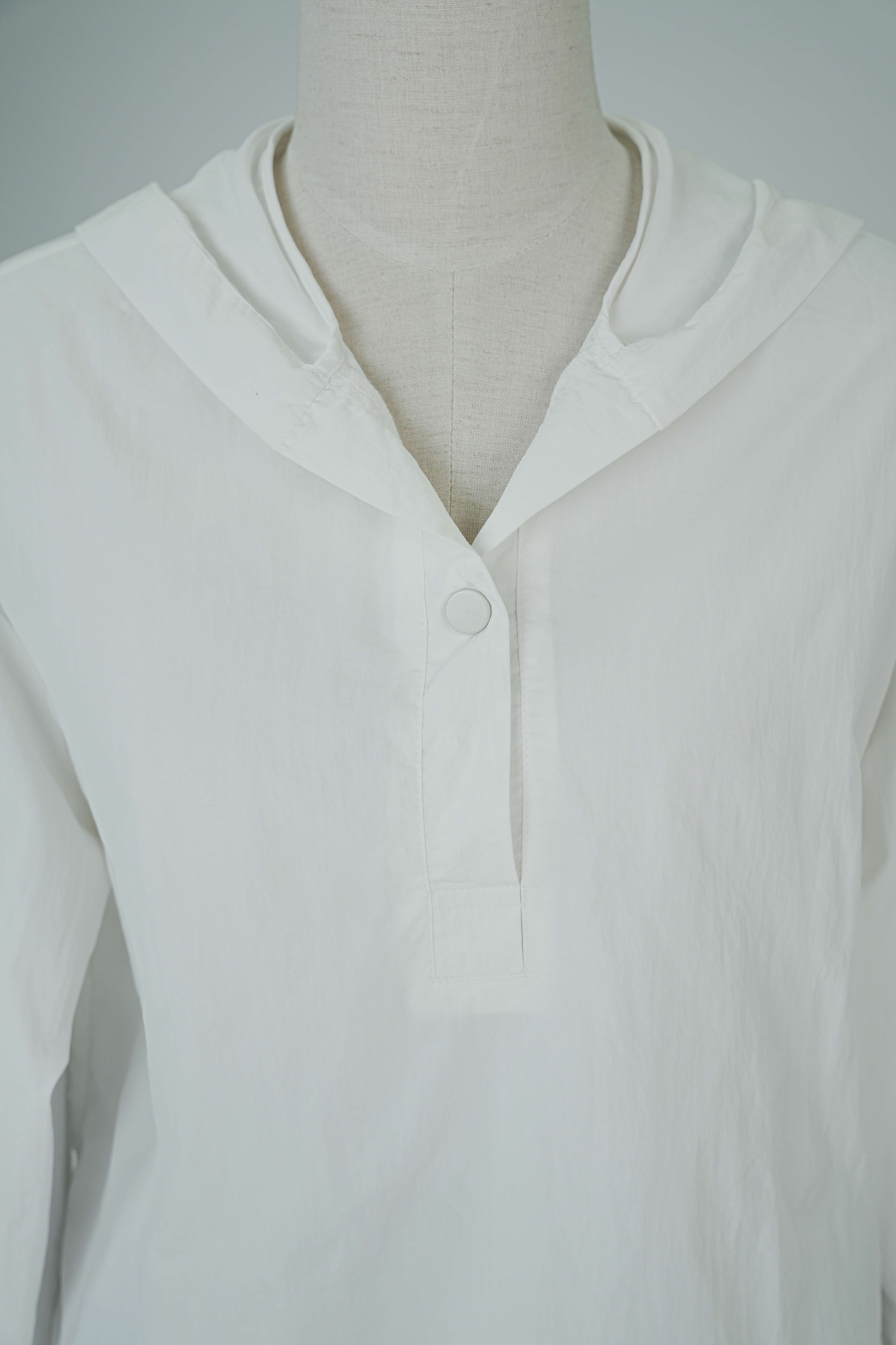 AERI HOODIE - Áo Gió Có Mũ YMY Chất Liệu Nylon Nhập Khẩu Phong Cách Thể Thao, Năng Động (Y25FWJK01)