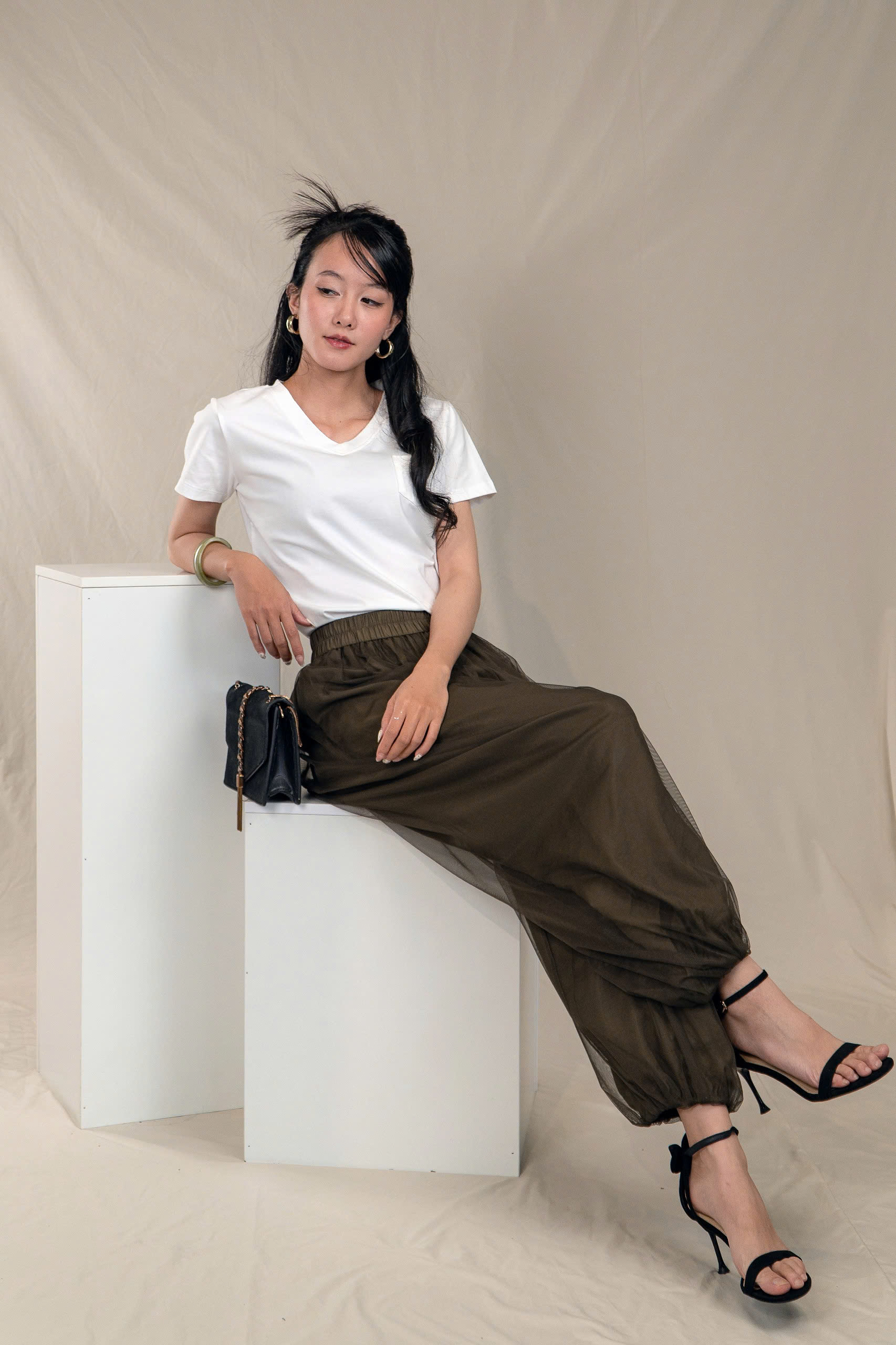 POCKET V TEE- Áo Phông YMY Chất Liệu Cotton 100% Thoáng Mát, Phong Cách Basic