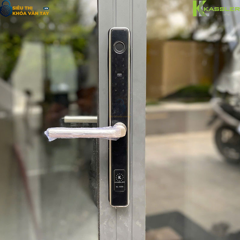Sản phẩm Kassler KL-599I được làm từ hợp kim cao cấp, chống gỉ sét và chịu lực tốt