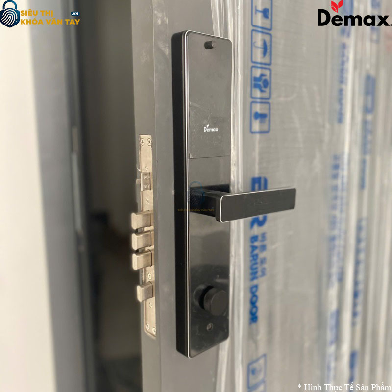 Hỗ trợ đa dạng phương thức mở khóa: vân tay, mật mã, thẻ từ, chìa cơ và qua điện thoại