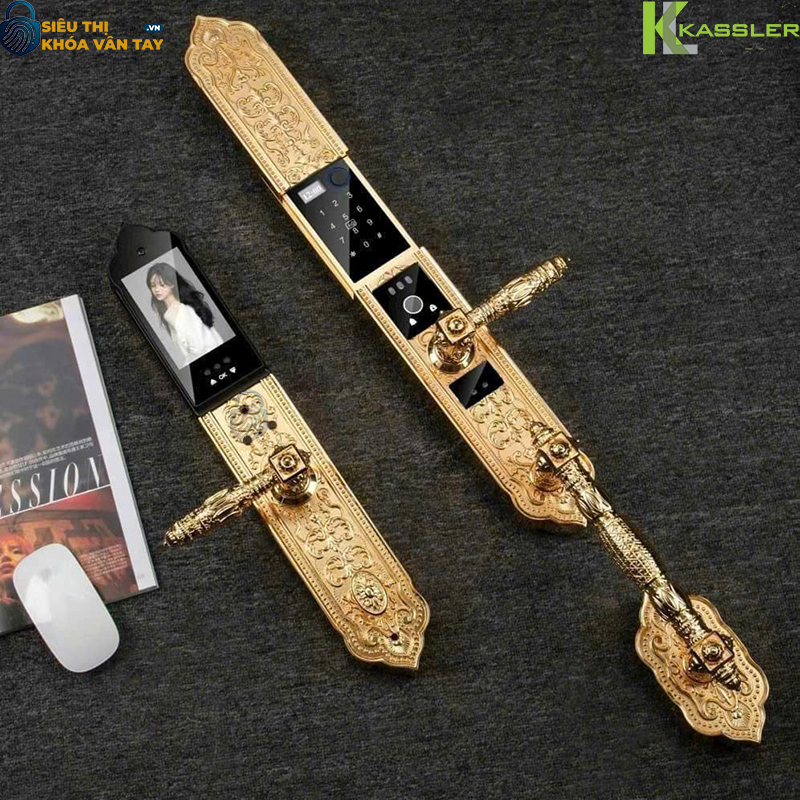 Khóa sử dụng cảm biến vân tay công nghệ Đức siêu nhạy, mở khóa nhanh trong 0.5 giây, bảo mật tuyệt đối.