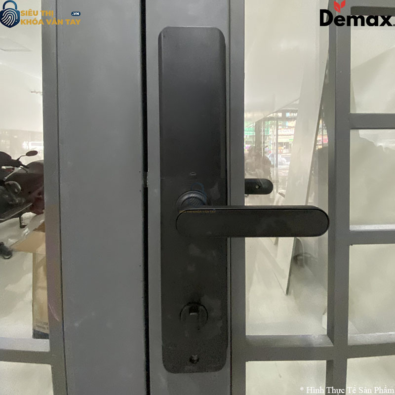 Tích hợp công nghệ mở khóa bằng vân tay, mật khẩu, thẻ từ và chìa cơ tiện lợi