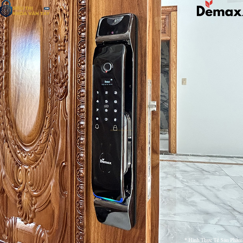 Demax EL928 được thiết kế sang trọng, phù hợp với nhiều loại cửa gỗ cao cấp