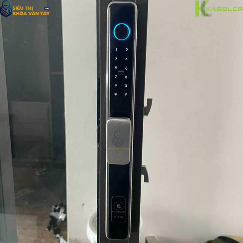 Kassler KL-599I phù hợp với cửa nhôm hệ, cửa kính nhôm hoặc cửa sắt có đố nhỏ.