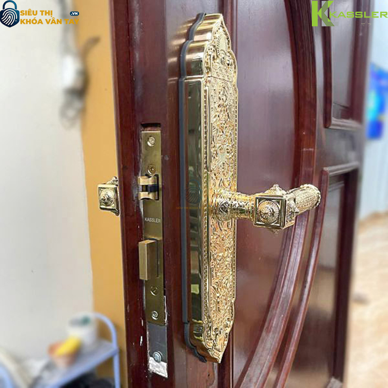 Khóa vân tay Kassler đại sảnh KL-919 PRO - GOLD là mẫu khóa thông minh cao cấp với thiết kế mạ vàng sang trọng