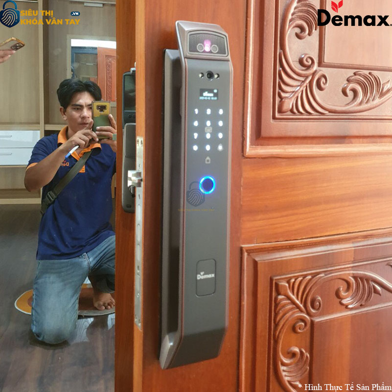 Tích hợp nhiều phương thức mở khóa tiện lợi: vân tay, mật khẩu, thẻ từ và chìa cơ