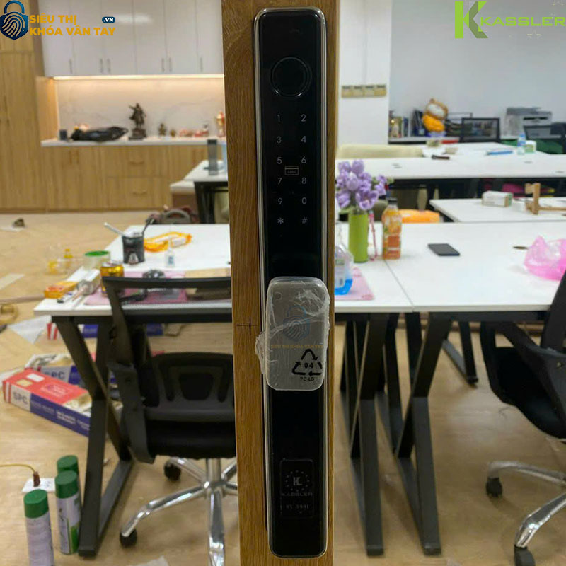 Sản phẩm Kassler KL-599I được làm từ hợp kim cao cấp, chống gỉ sét và chịu lực tốt