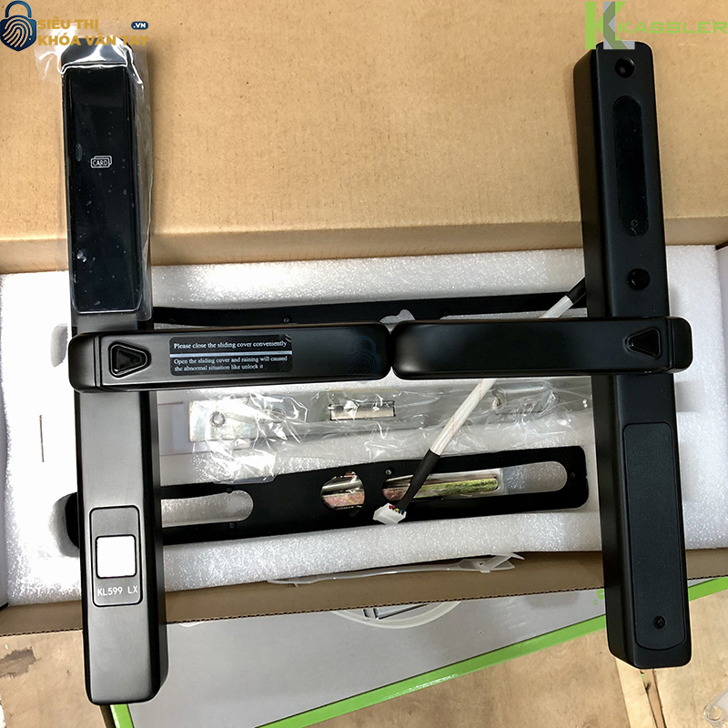 Khóa vân tay KL-599 Slide giúp tăng tính bảo mật và tiện nghi cho căn hộ, nhà phố, văn phòng sử dụng cửa trượt