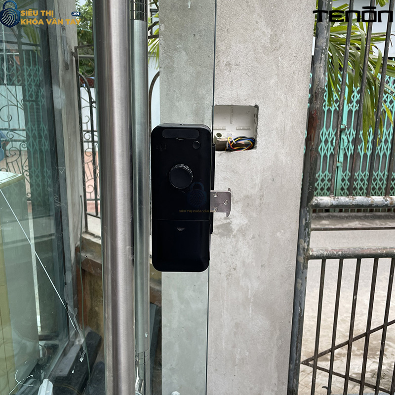 Khóa cửa thông minh Tenon G4 được trang bị công nghệ bảo mật tiên tiến, giúp tăng cường an ninh cho ngôi nhà.