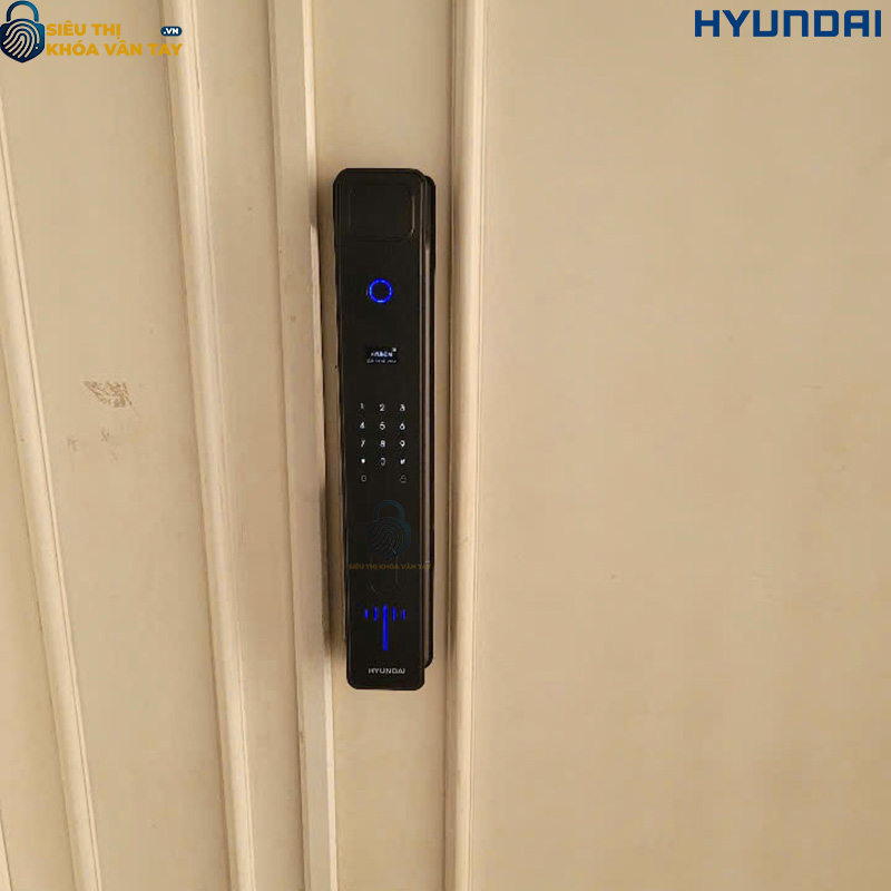 black.jpg Khóa cửa thông minh Hyundai HY-SLA808 màu đen tiện ích