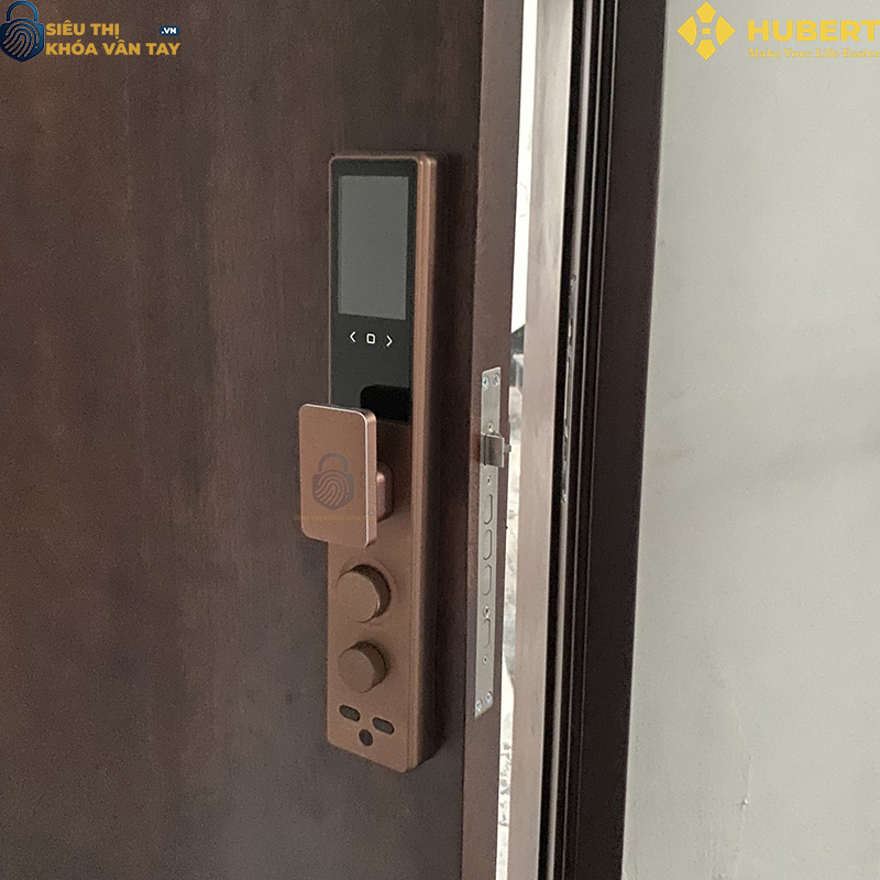 Khóa vân tay cửa gỗ Hubert CG15 TITAN EU giá rẻ chất lượng