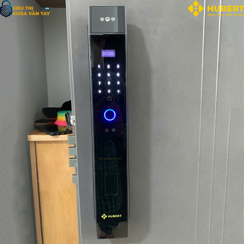 Khóa vân tay cửa gỗ Hubert CG25F BLACK dễ dàng cài đặt và sử dụng