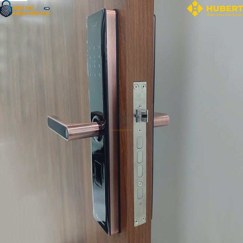 Khóa vân tay cửa gỗ Hubert CG60 GOLD giải pháp bảo vệ hiệu quả cho cửa gỗ