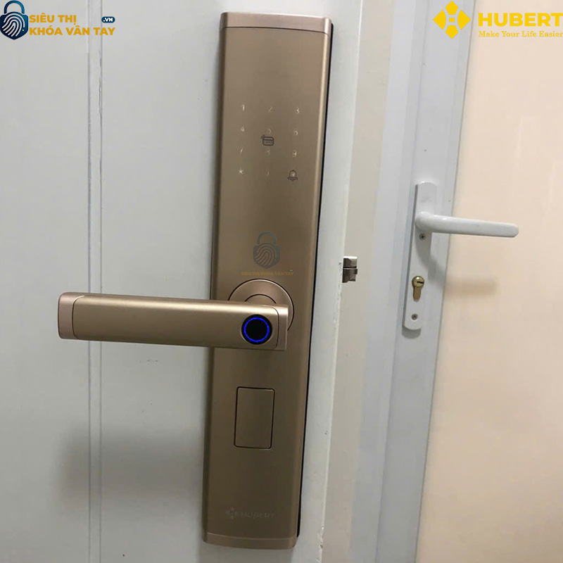 Khóa vân tay cửa gỗ Hubert CG61 an toàn và tiện lợi cho ngôi nhà của bạn