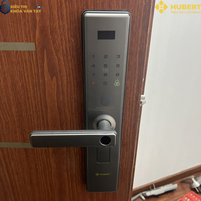 Khóa vân tay cửa gỗ Hubert CG62 NANO giá rẻ chất lượng