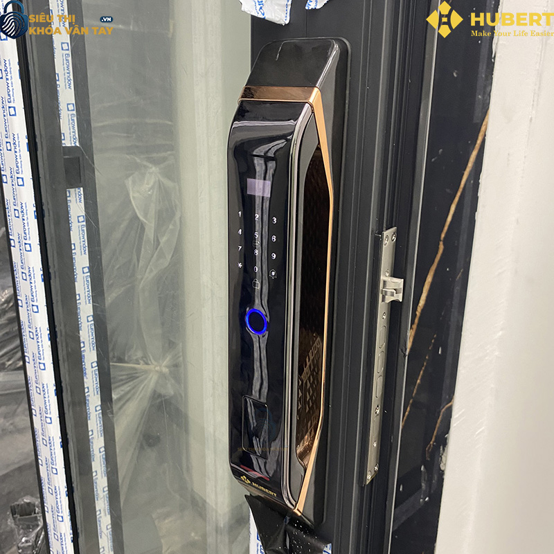 Khóa vân tay cửa gỗ Hubert CG68 COPPER an toàn chống trộm