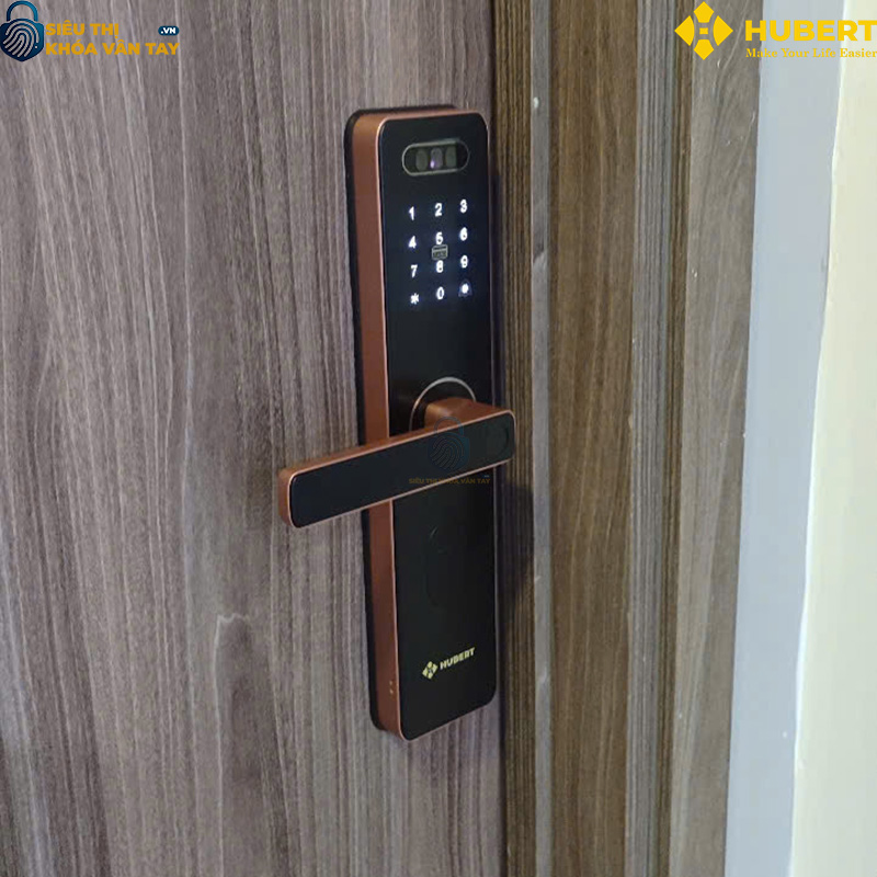 Khóa vân tay cửa gỗ Hubert CG75 thiết kế hiện đại