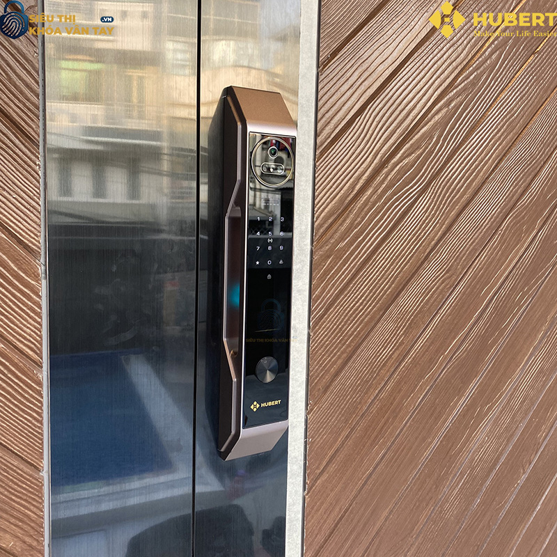 Khóa vân tay cửa gỗ Hubert CGI7 TITAN EU giá rẻ chất lượng