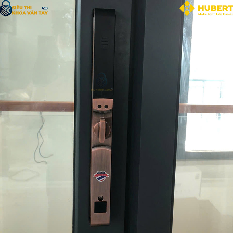 Khóa vân tay cửa nhôm Hubert CN82F giải pháp an ninh hiệu quả cho cửa nhôm
