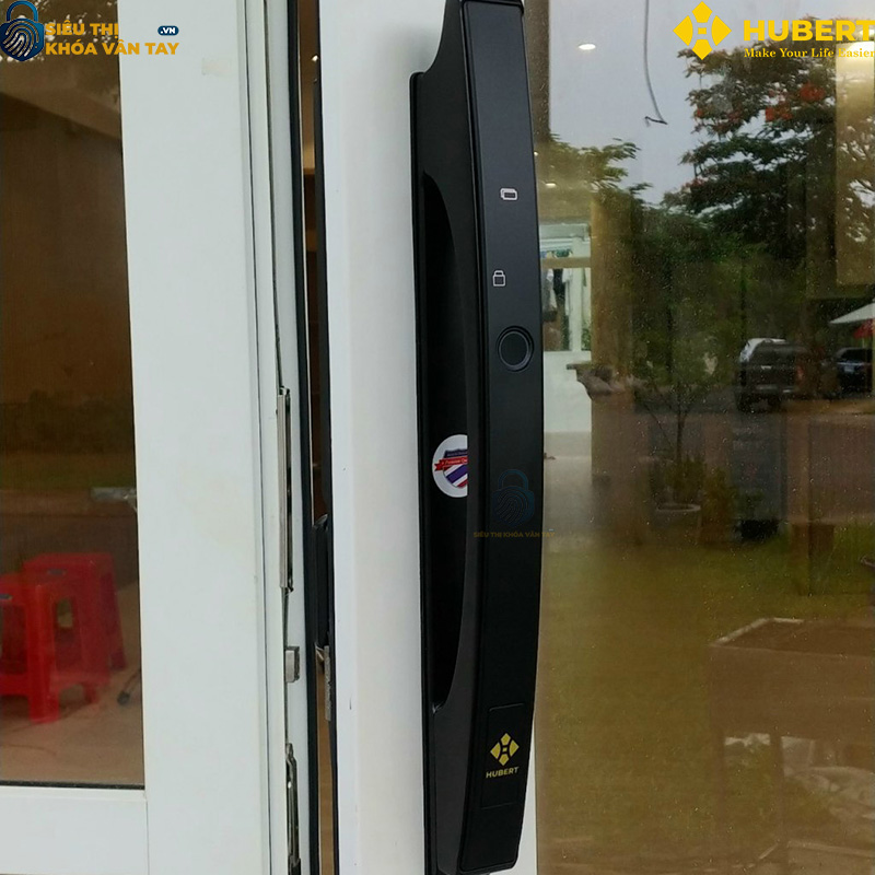 Khóa vân tay cửa nhôm Hubert CN86 BLACK thiết kế hiện đại, chắc chắn