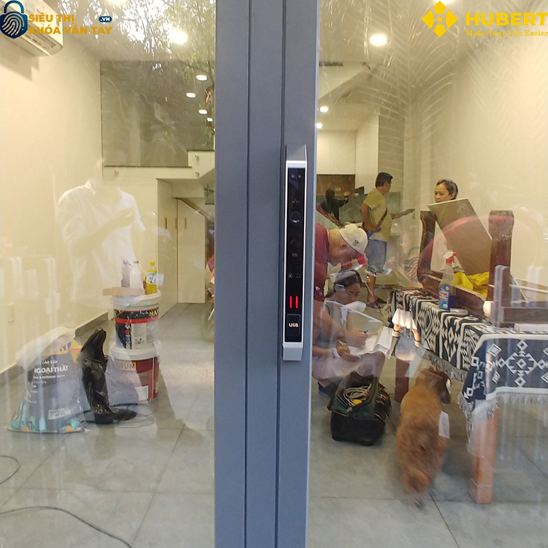 Khóa vân tay cửa nhôm Hubert CNI7 TITAN EU giá rẻ chất lượng