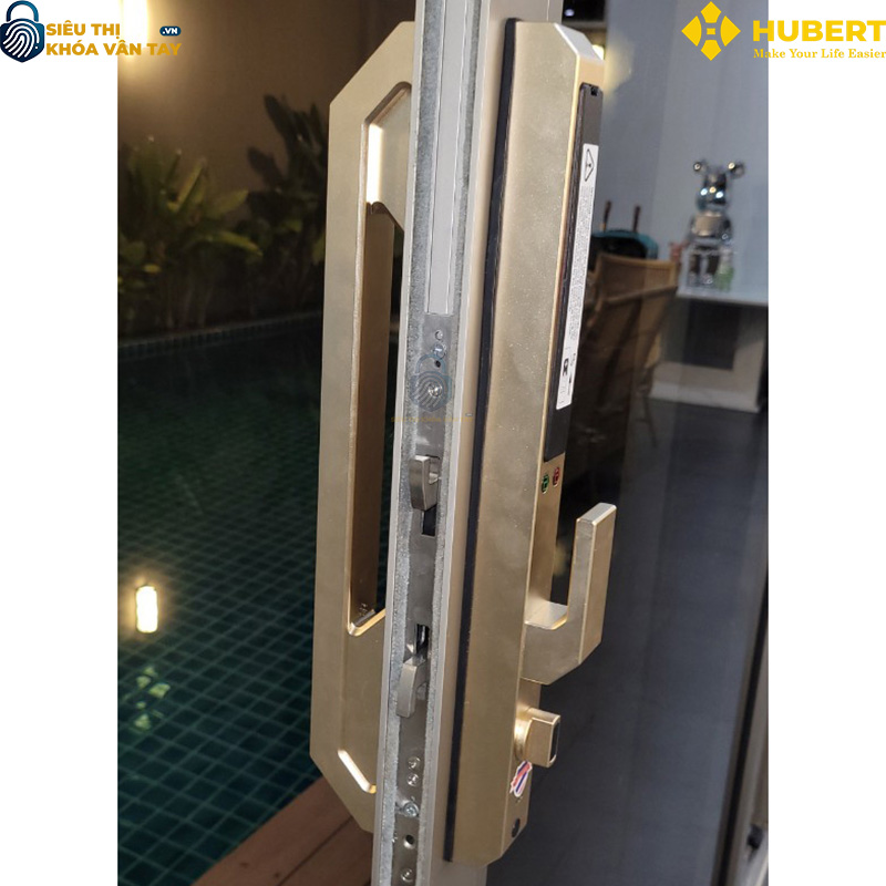 Khóa vân tay cửa nhôm Hubert CNI7 TITAN EU thông minh bảo mật