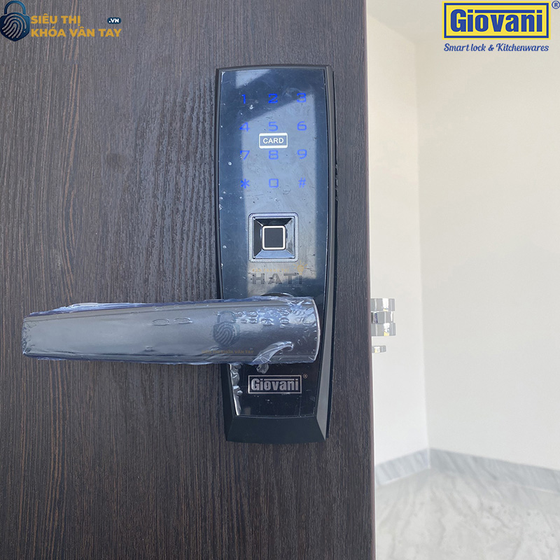 Khóa vân tay Giovani cửa gỗ GSL-116E98C màu đen