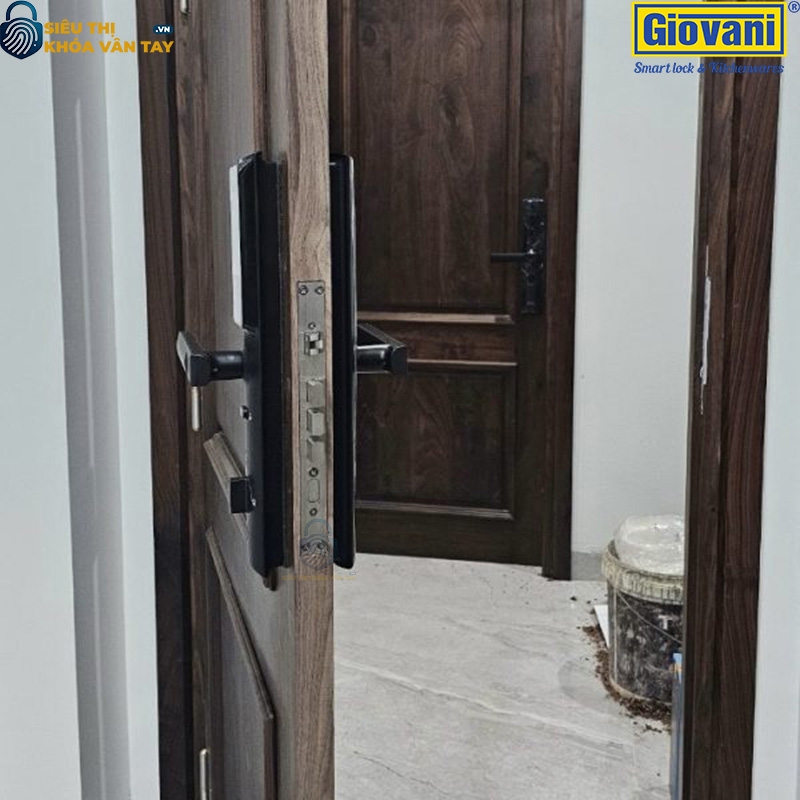 Khóa vân tay Giovani GSL-A2C, bảo vệ an toàn cho cửa gỗ, tính năng vượt trội