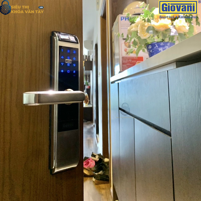 Khóa vân tay Giovani GSL-C138F màu bạc cho cửa gỗ cao cấp