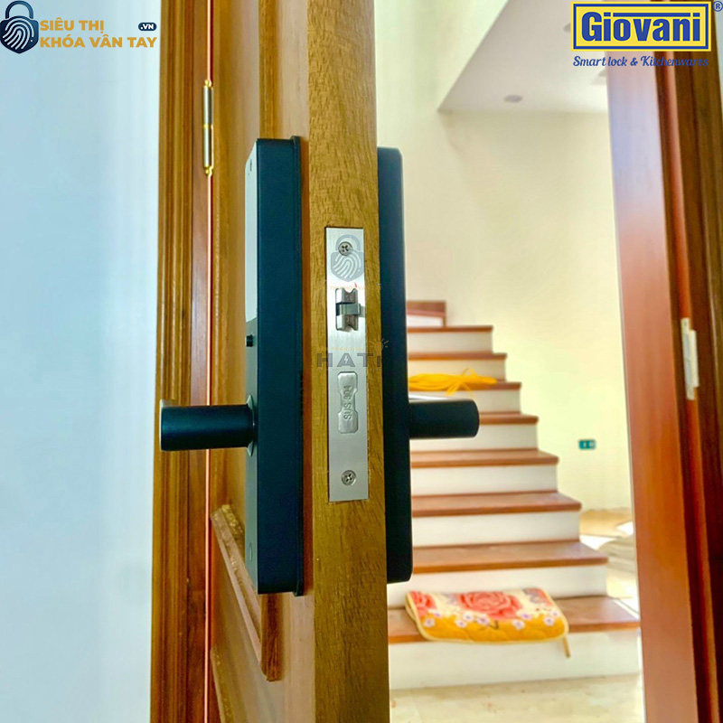 Khóa vân tay Giovani cửa gỗ GSL-U268B màu đen
