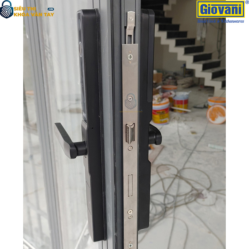 Khóa vân tay Giovani GSL-K276B màu đen, bảo vệ an toàn cho cửa nhôm, thiết kế tinh tế
