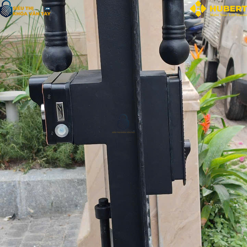 Khóa vân tay Hubert cửa cổng CC13 TITAN EU giá rẻ chất lượng