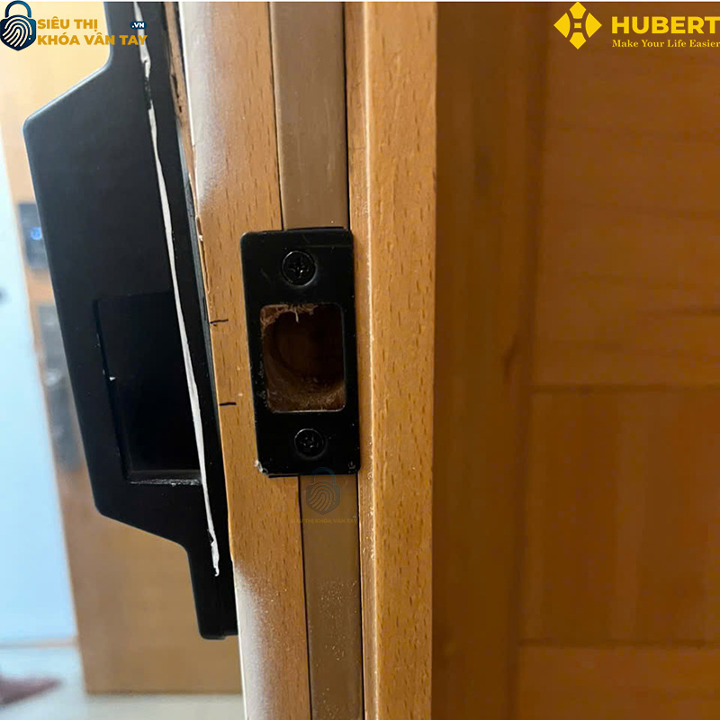 CG23 hỗ trợ mở khóa bằng vân tay, mã số, thẻ từ và chìa cơ