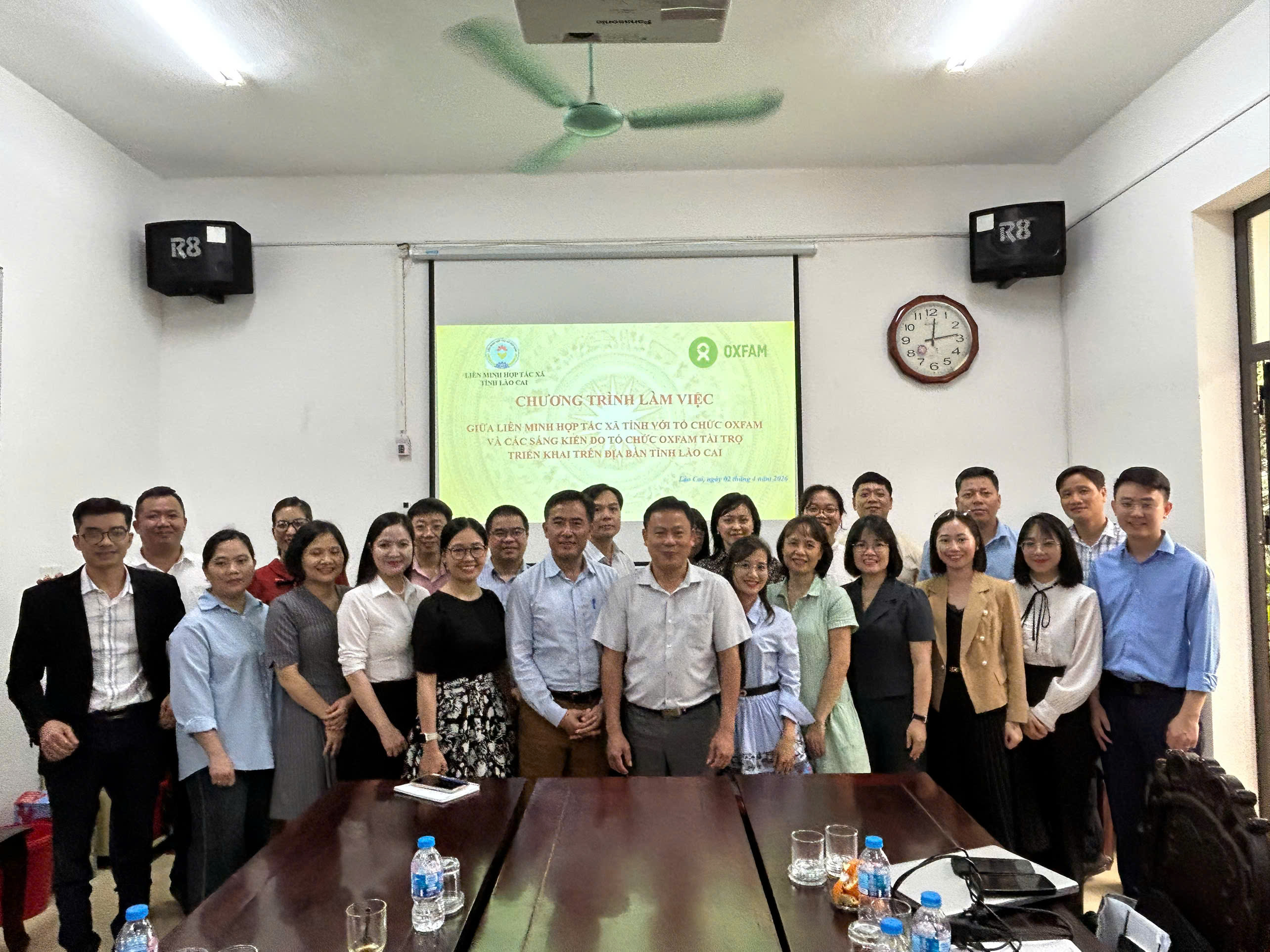 [VIỆN NCKH&ƯD THAM GIA CHƯƠNG TRÌNH LÀM VIỆC GIỮA LIÊN MINH HỢP TÁC XÃ VỚI OXFAM VÀ CÁC SÁNG KIẾN TRIỂN KHAI TẠI LÀO CAI]