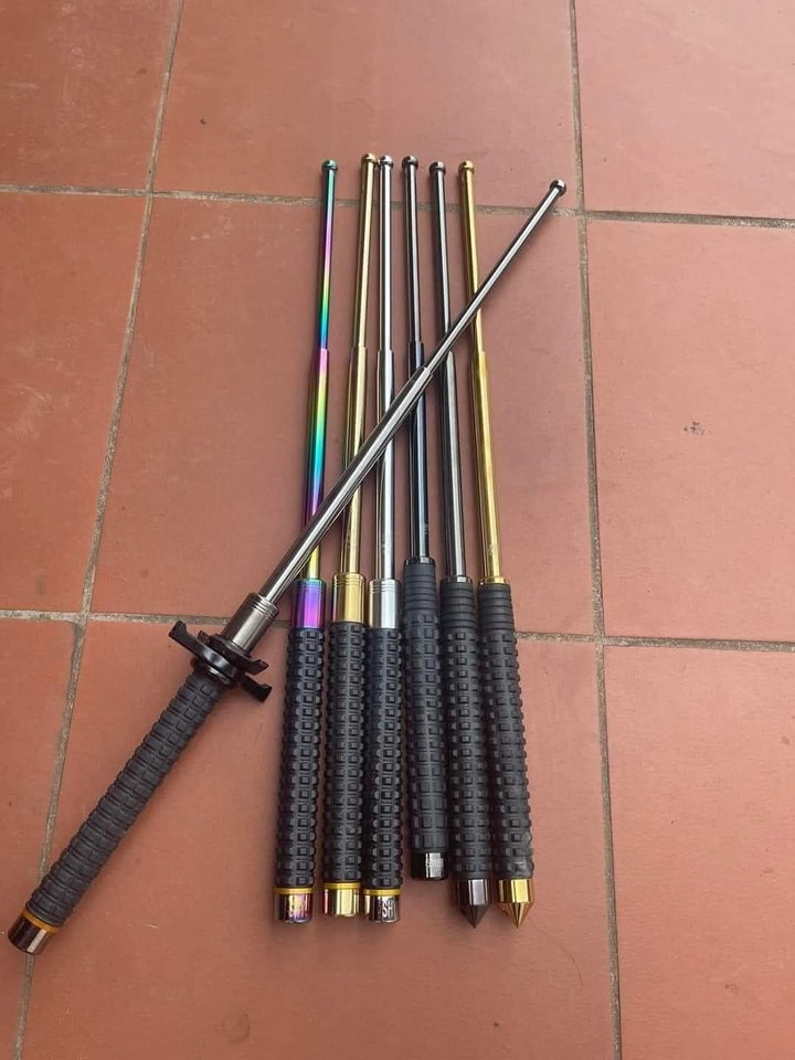 Khám Phá Baton Police - Gậy Ba Khúc Đặc Nhiệm Tối Ưu Cho An Ninh Bảo Vệ