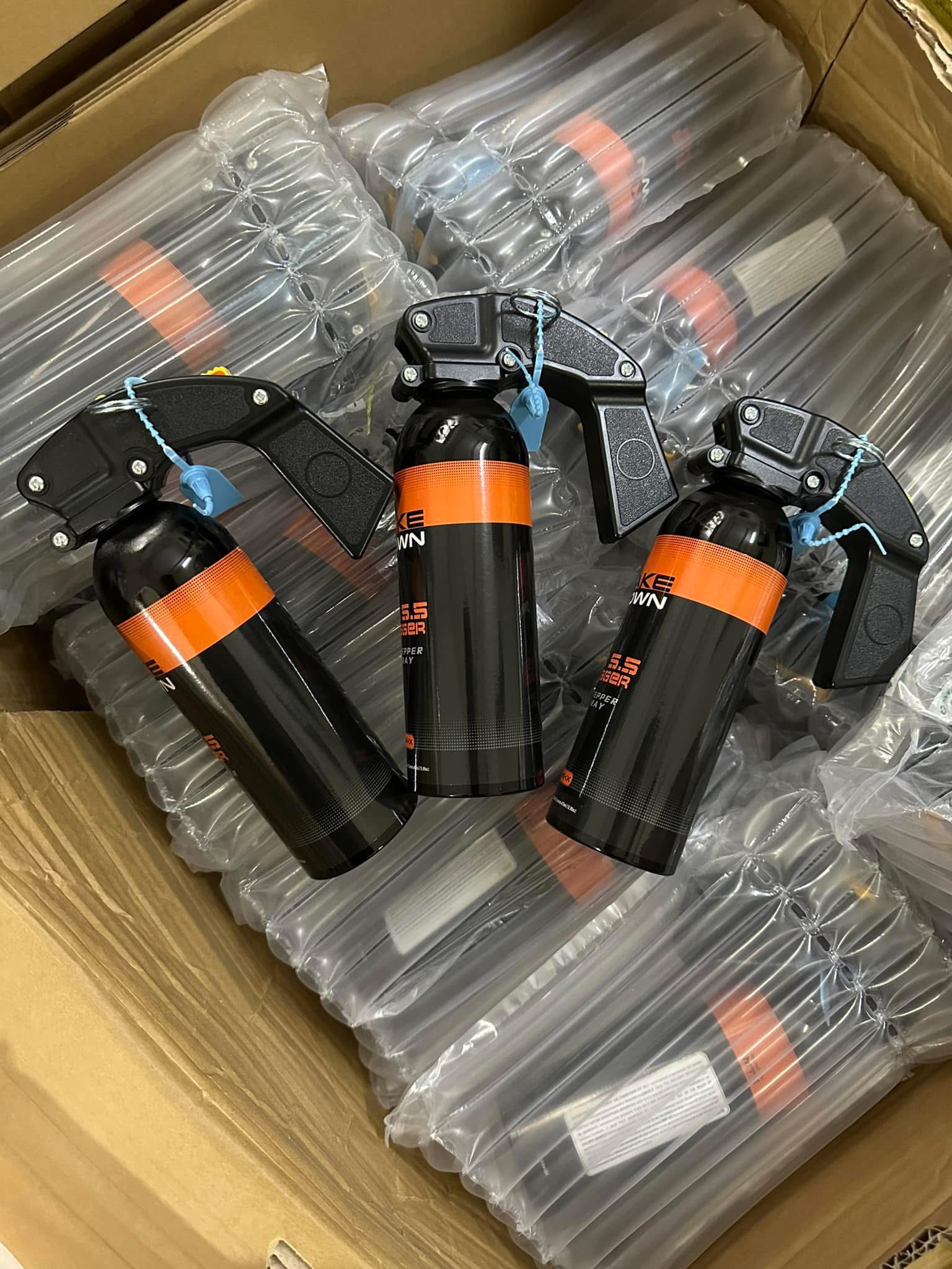 Mua bình xịt hơi cay Takedown USA loại lớn ở đâu?