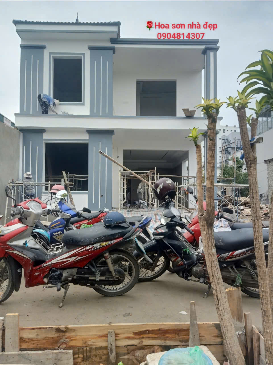 Công trình sơn ngoại thất men sứ với diện tích sàn hơn 100m2. Thực tế sơn xong sẽ trông như thế nào