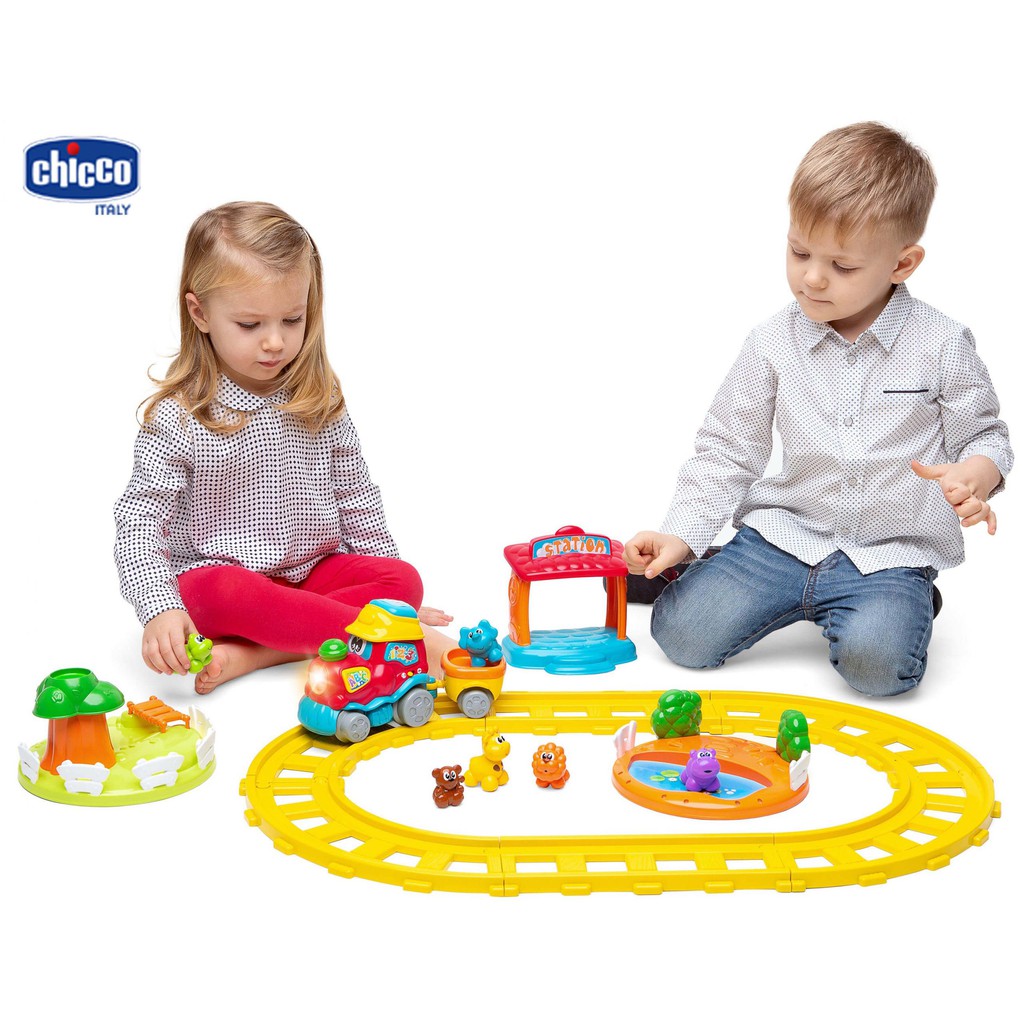 Đồ chơi xếp hình luyện ngôn ngữ Đoàn tàu muông thú Chicco