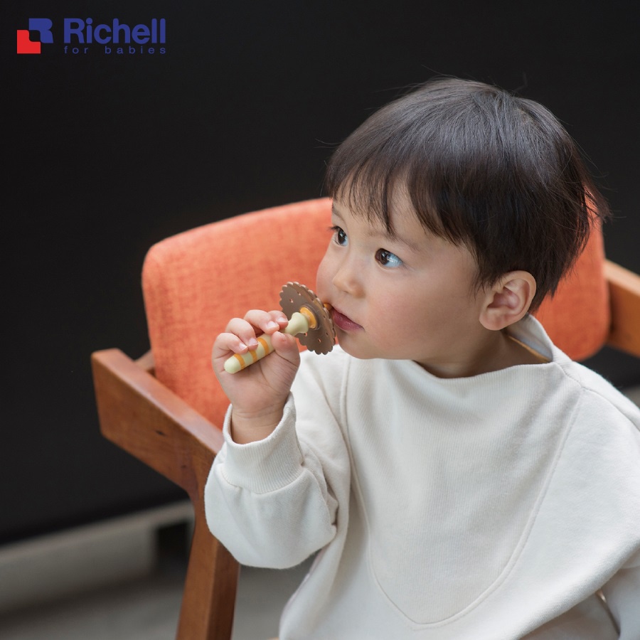 BÀN CHẢI BƯỚC 4 T.L.I RICHELL