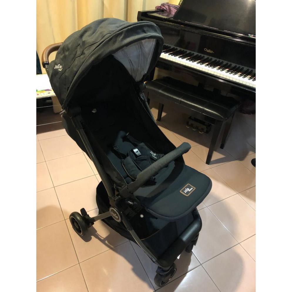 Xe đẩy trẻ em Joie Pact Flex Signature Noir