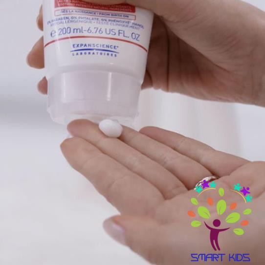 Lotion Dưỡng Thể Da Rất Nhạy Cảm MUSTELA Soothing Moisturizing Body Lotion 200ml