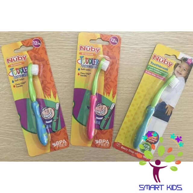 Bàn chải tập đánh răng Nuby 12m+