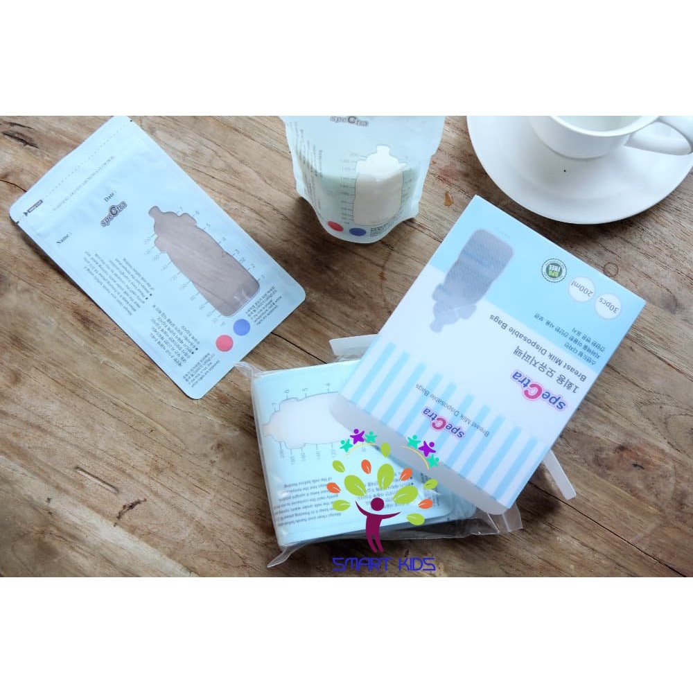 Túi Trữ Sữa Spectra Cảm Ứng Nhiệt 200ml (30 Túi/ Hộp)