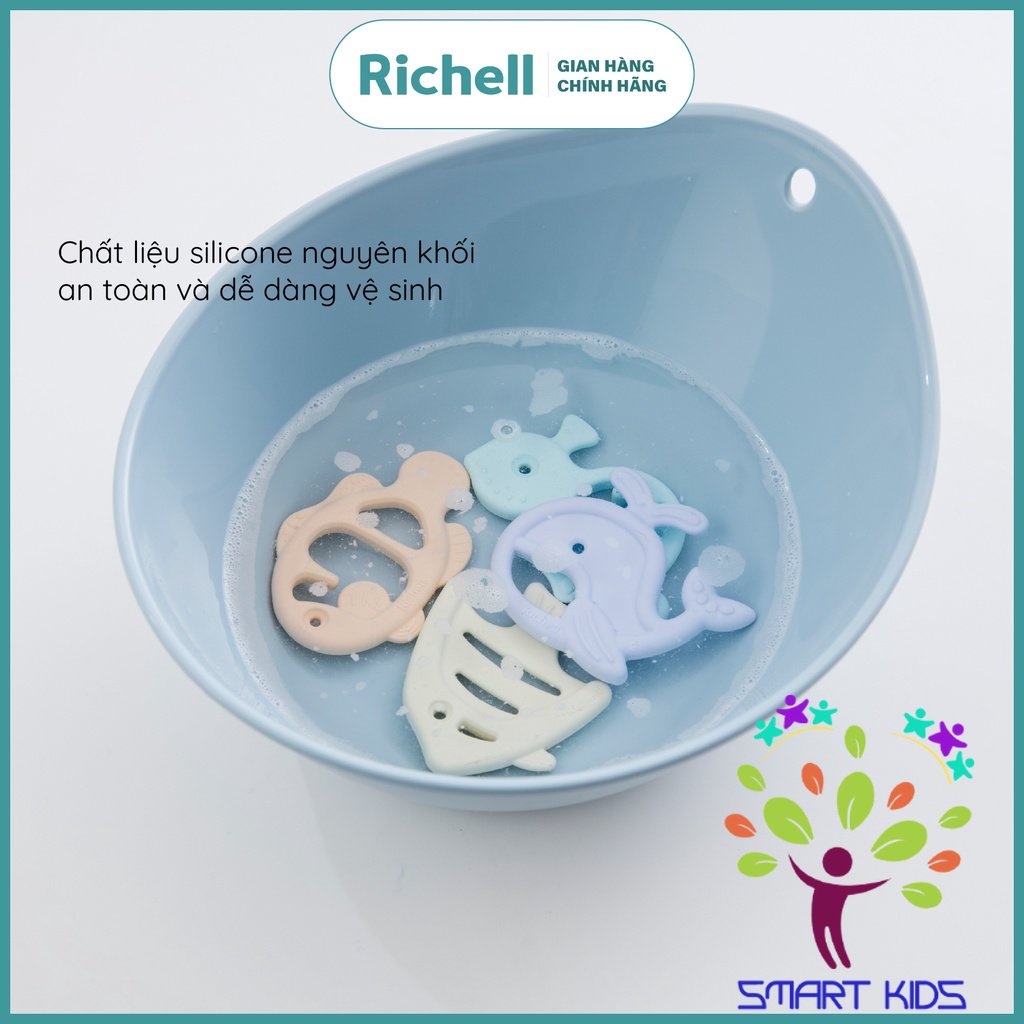 Gặm nướu silicone nguyên khối Richell Nhật Bản
