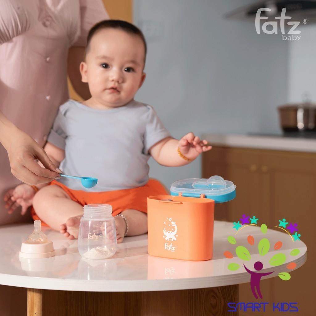 Hộp đựng Sữa Bột Cho Bé 600ml Fatz Baby FB8201SS