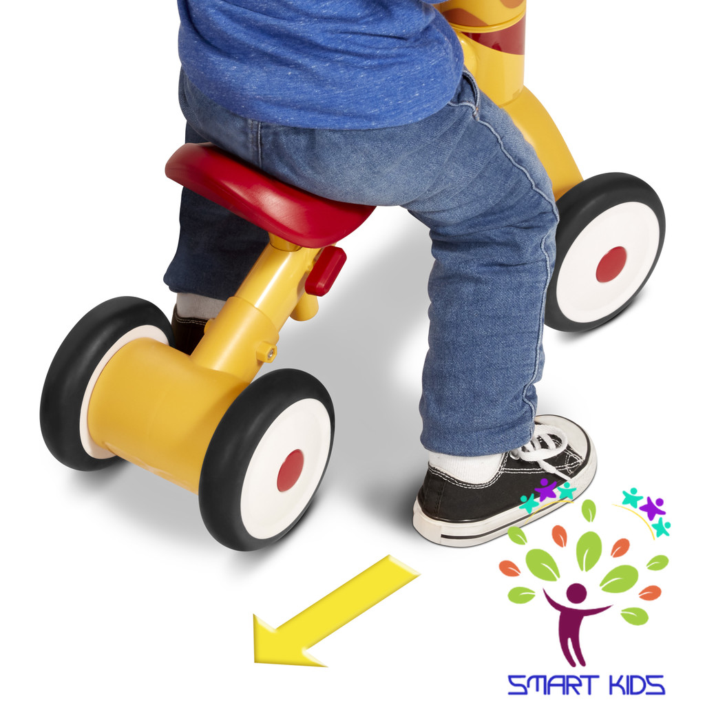 Xe chòi chân Radio Flyer Lil' Racers: Patches the Giraffe