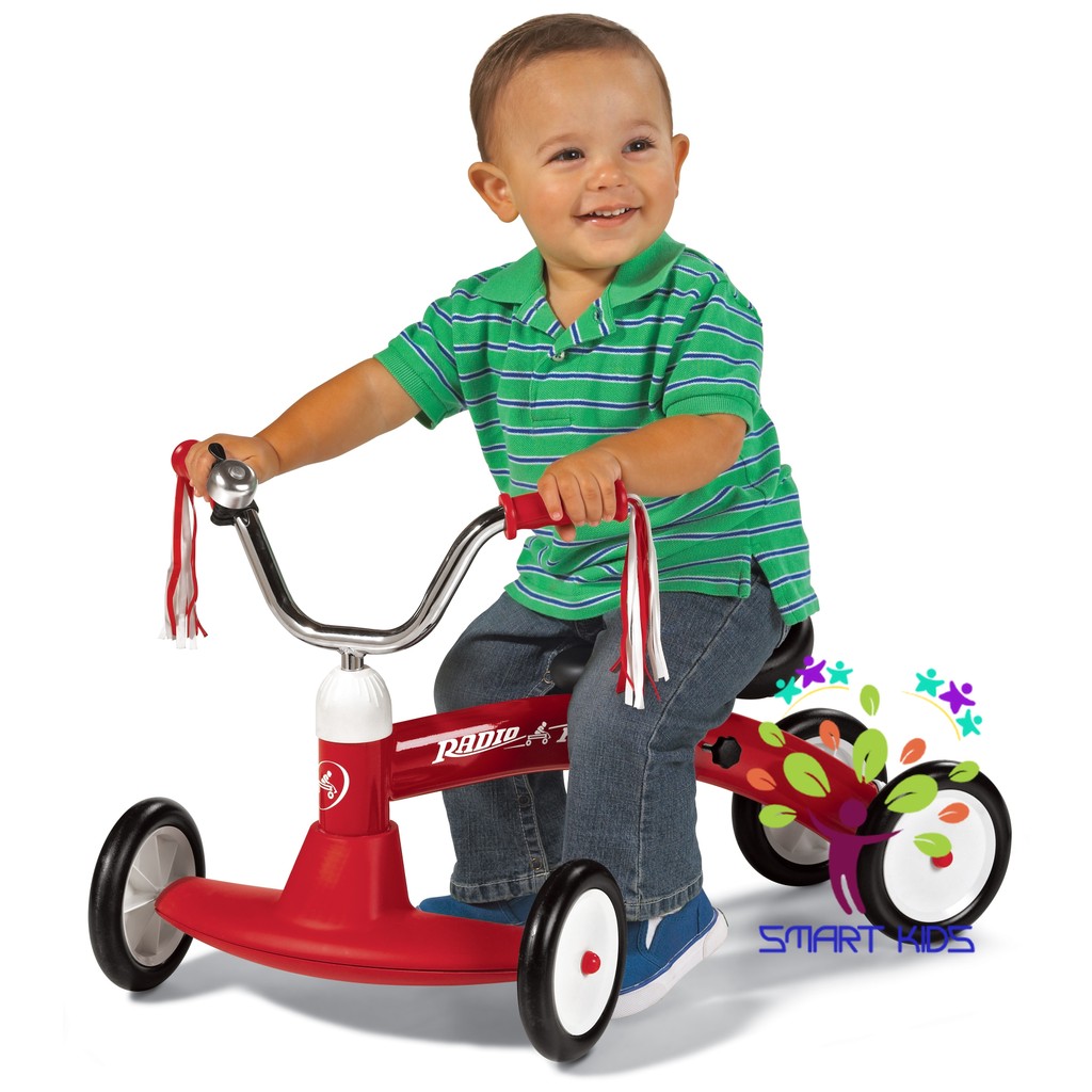Xe chòi chân Radio Flyer Scoot About®