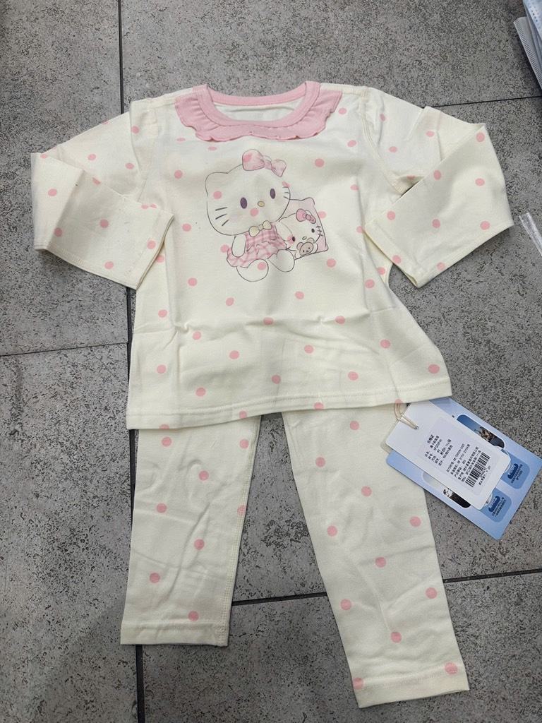 Bộ ngủ chính hãng Kitty cute cho bé gái